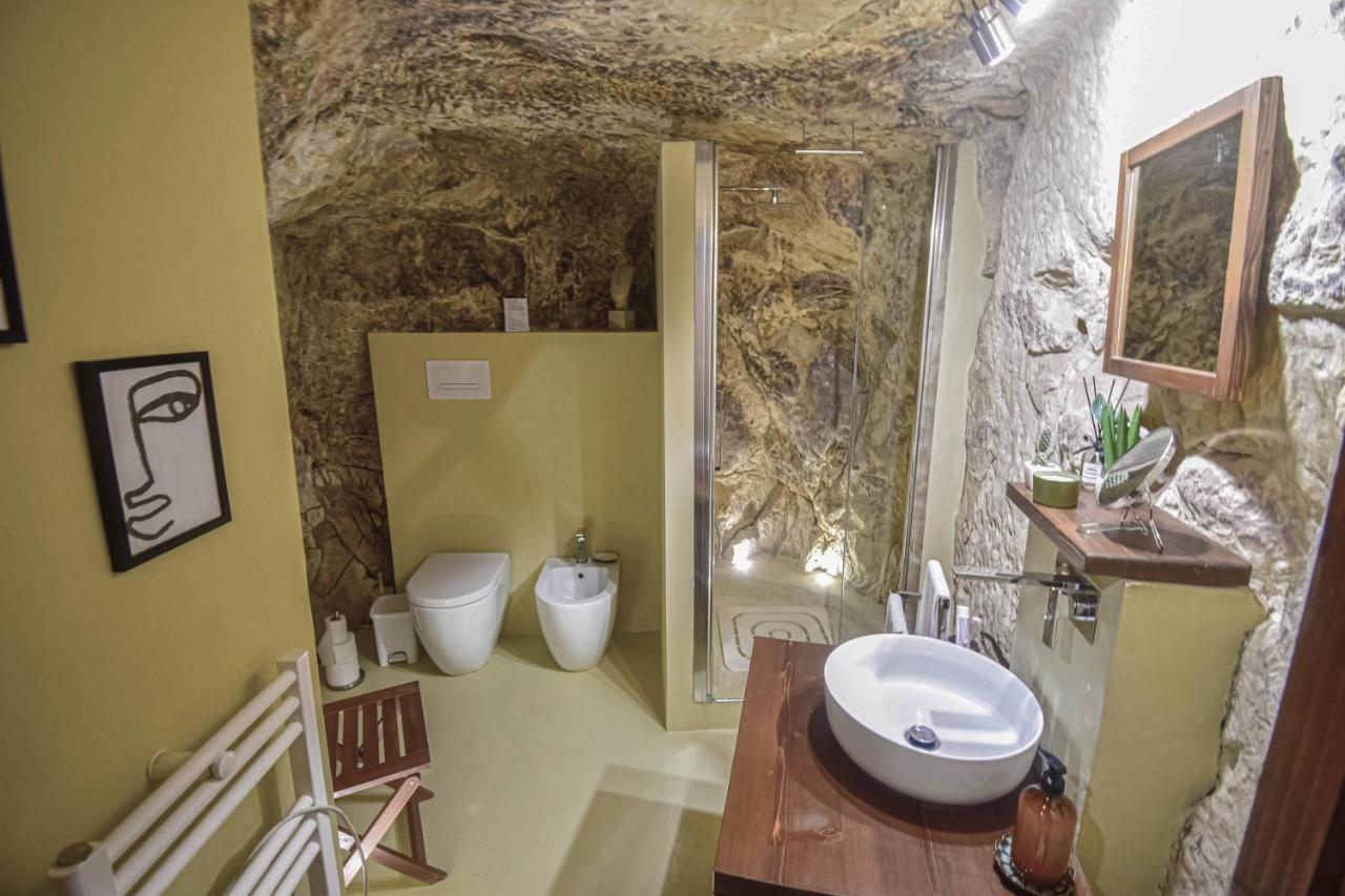 Villa Domum In Petra Casa Nella Roccia Self Check - In Módica Exterior foto